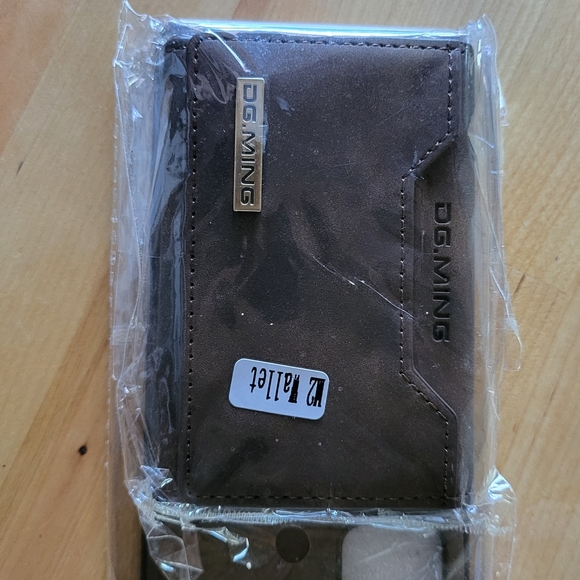 D.G. Ming Leather Wallet and Note 20 Phone Case Set - Picture 2 of 3